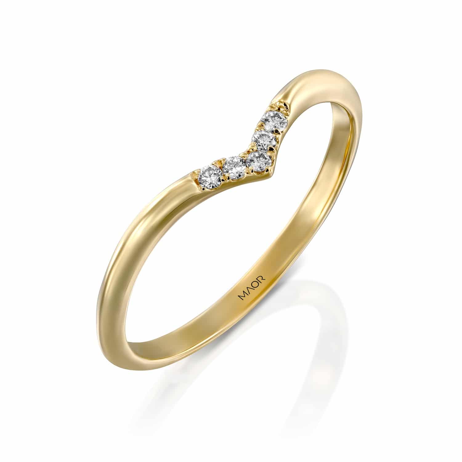טבעת זהב צהוב V משובצת יהלומים